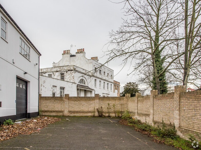 Worton Rd, Isleworth en alquiler - Foto del edificio - Imagen 2 de 8