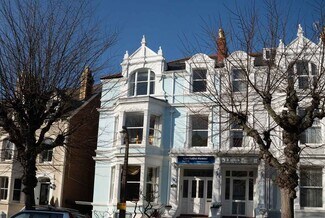 Más detalles de 14 Charlton St, Llandudno - Hoteles y hospedaje en venta