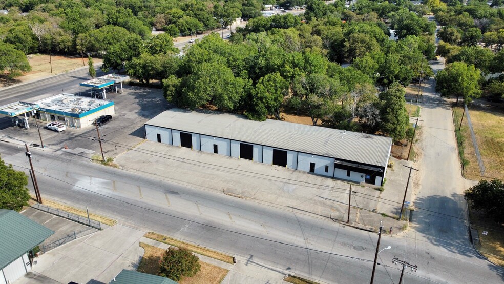 6009-6011 Midway Rd, Haltom City, TX en alquiler - Foto del edificio - Imagen 2 de 5