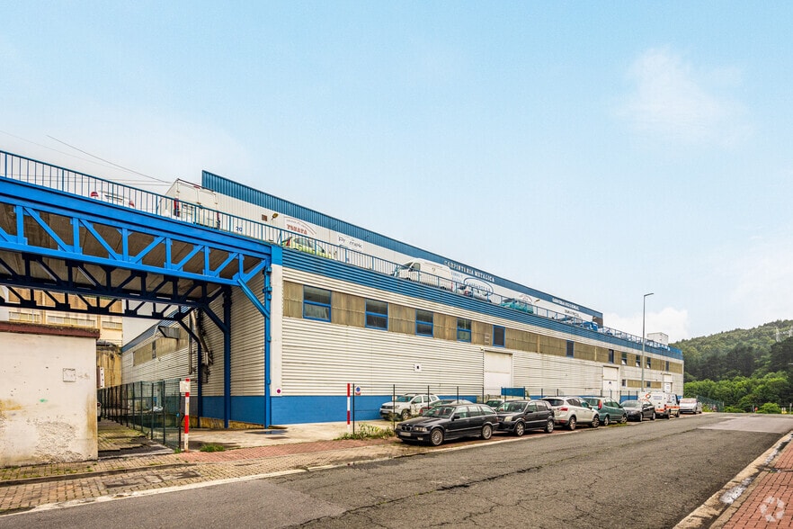 Nave en Arrigorriaga, Vizcaya en venta - Foto del edificio - Imagen 2 de 2