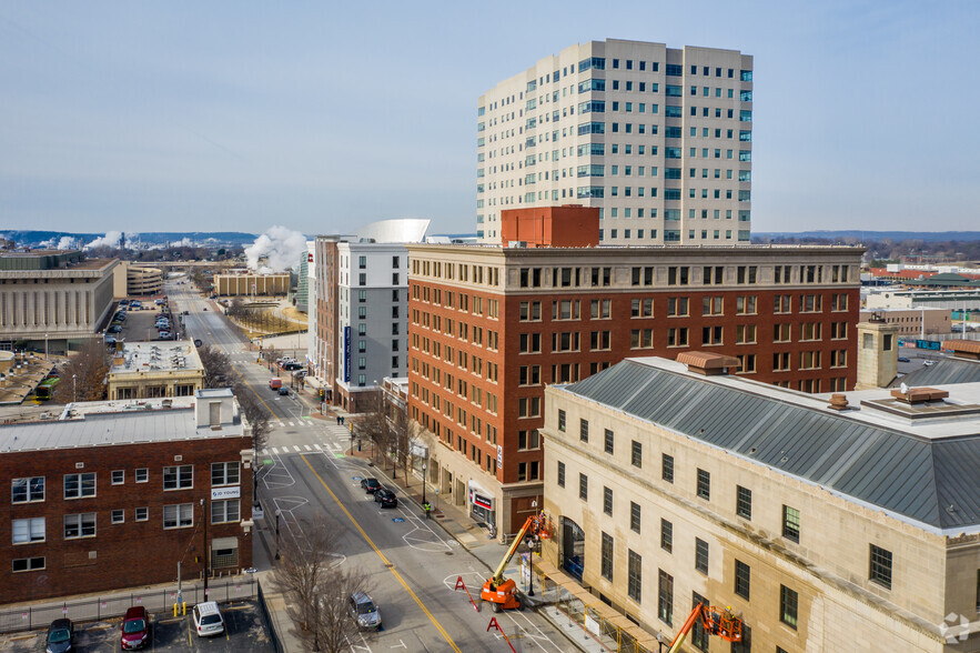 115-121 W 3rd St, Tulsa, OK en alquiler - Foto del edificio - Imagen 3 de 24