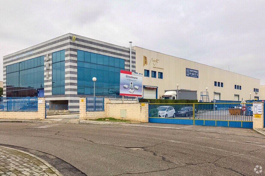 Calle de Francisco Alonso, 9, Alcalá de Henares, Madrid en venta - Foto del edificio - Imagen 2 de 2