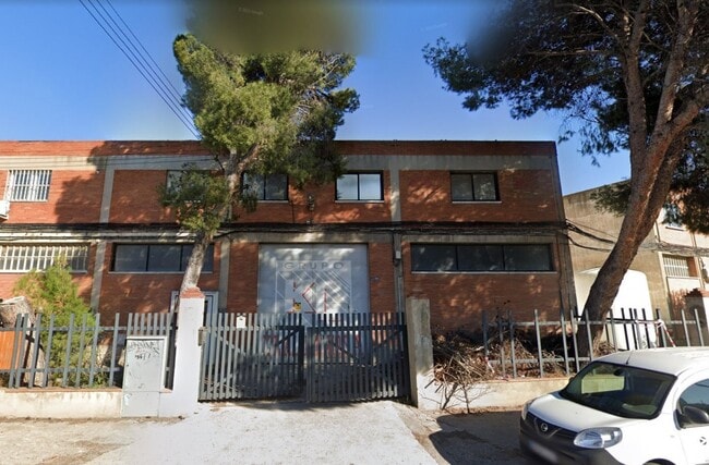 Más detalles de Franklin, Benjamin, 10, Zaragoza - Nave en venta