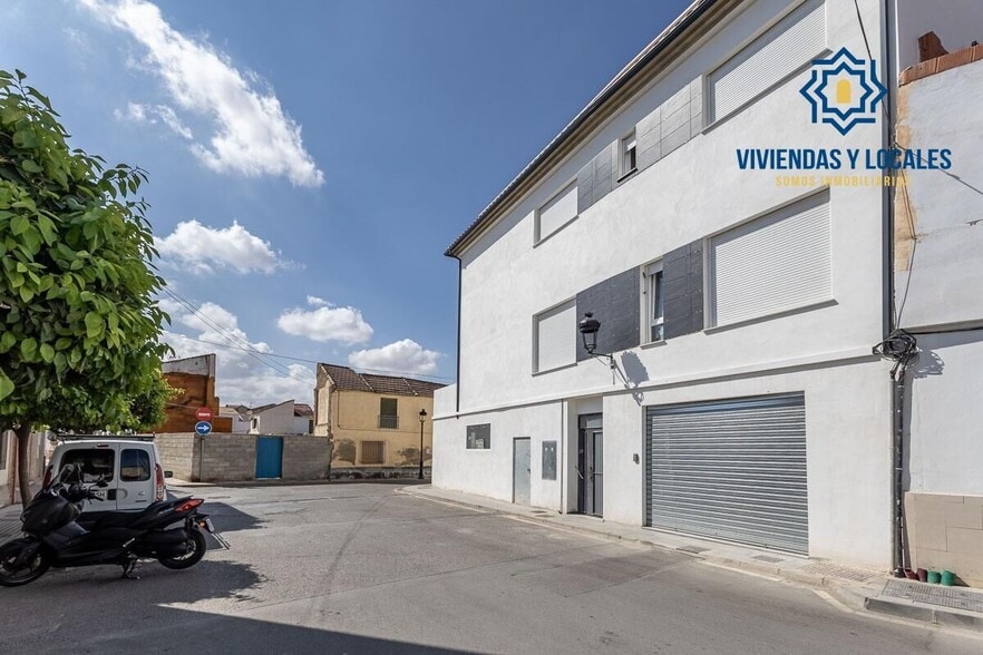 Local en Churriana de la Vega, Granada en venta - Foto del edificio - Imagen 3 de 34
