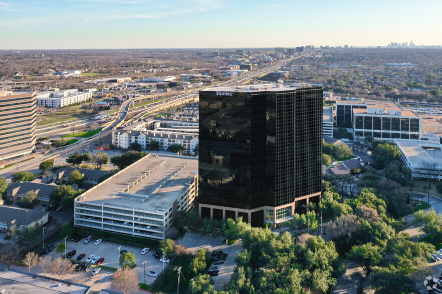 12222 Merit Dr, Dallas, TX en alquiler - Foto del edificio - Imagen 2 de 34