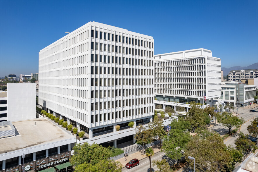 225 S Lake Ave, Pasadena, CA en alquiler - Foto del edificio - Imagen 1 de 43