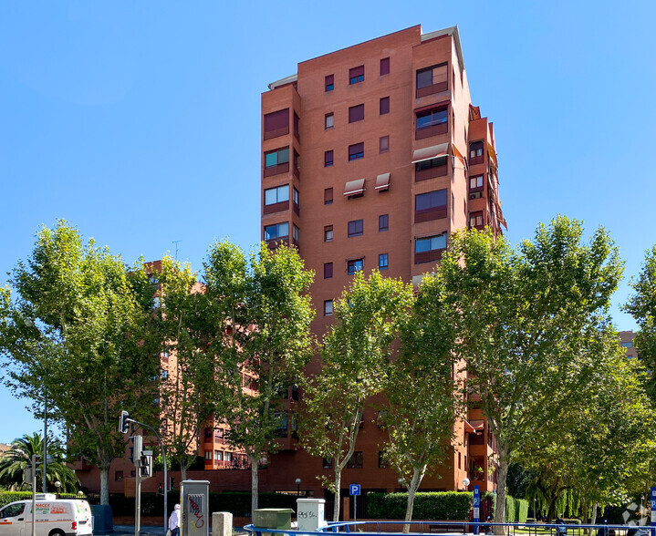 Calle Del Corazón De María, 80, Madrid, Madrid en alquiler - Foto del edificio - Imagen 2 de 2