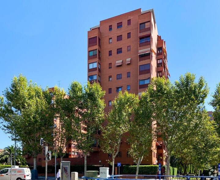 Calle del Corazón de María, 80, Madrid, Madrid en alquiler - Foto del edificio - Imagen 2 de 2