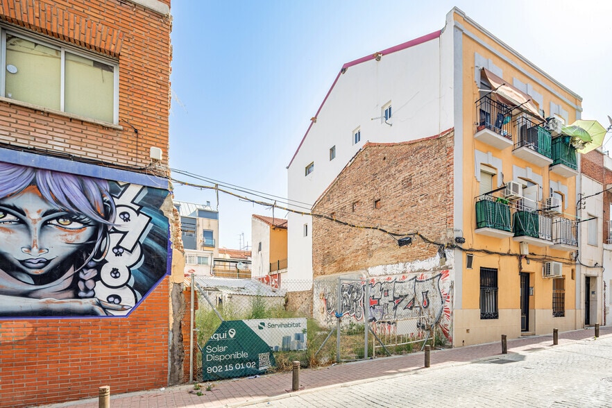 Calle de Tomás García, 9, Madrid, Madrid en venta - Foto del edificio - Imagen 3 de 3