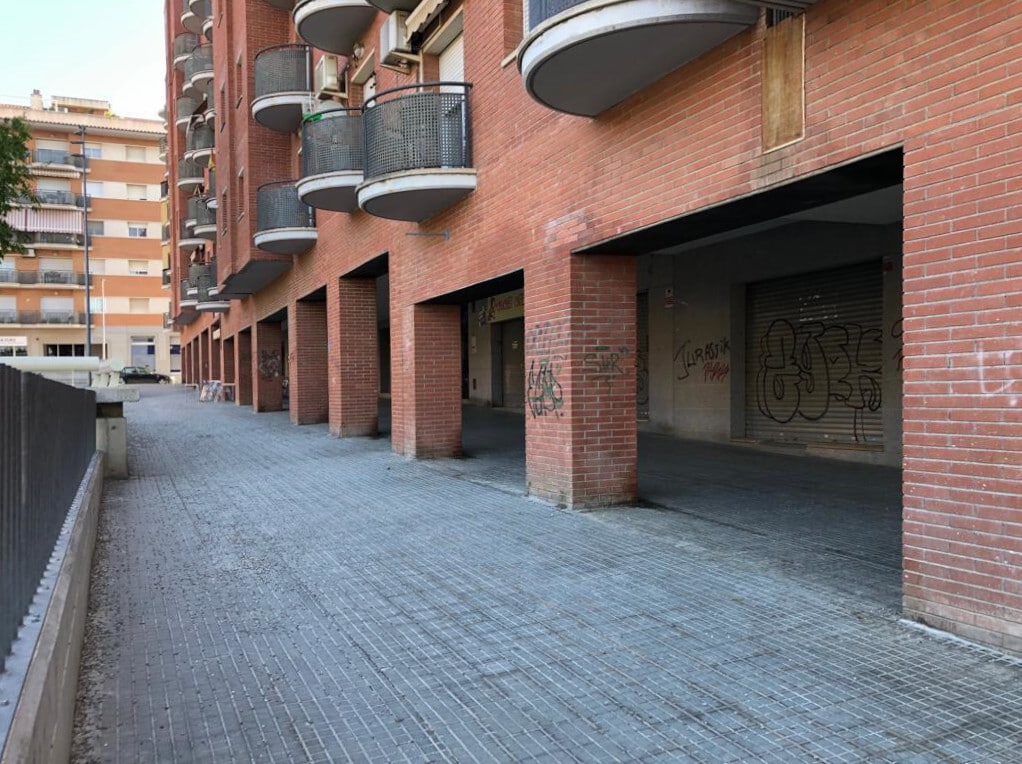 Edificio residencial en Olesa de Montserrat, Barcelona en venta Foto principal- Imagen 1 de 3