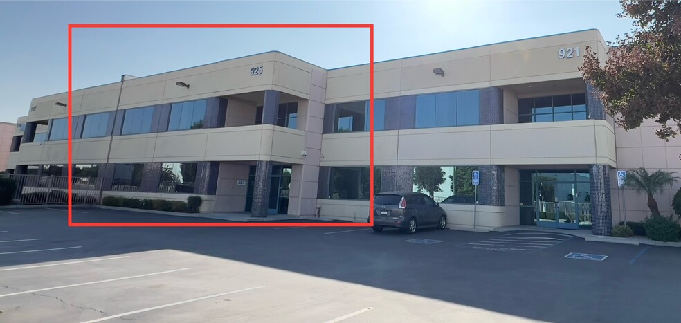 927-933 Canada Ct, Rowland Heights, CA en alquiler - Foto del edificio - Imagen 1 de 3