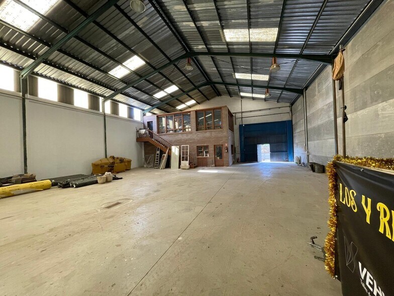 Nave en Cáceres, Cáceres en venta - Foto del edificio - Imagen 1 de 5