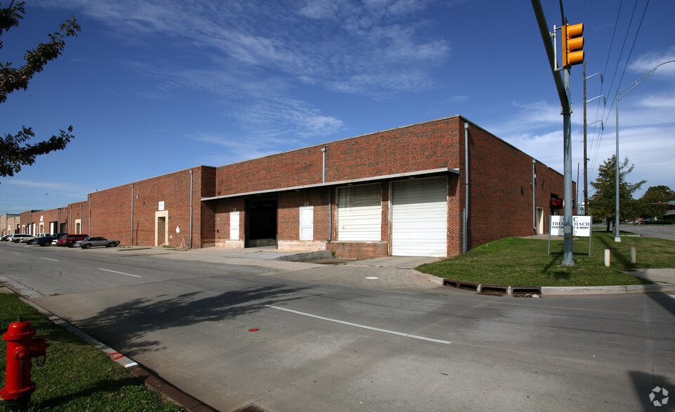 911 SW 4th St, Oklahoma City, OK en alquiler - Foto del edificio - Imagen 1 de 4