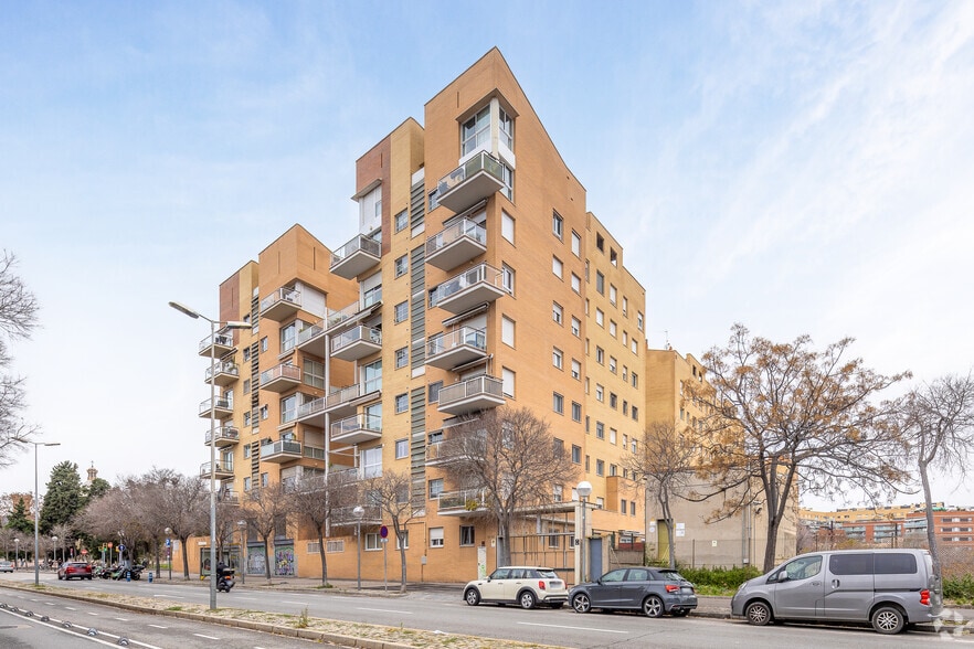 Carrer de Sant Adrià, 43-53, Barcelona, Barcelona en venta - Foto del edificio - Imagen 2 de 4