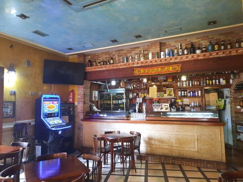 Carretera Orihuela - Bigastro, 3, Orihuela, Alicante en venta - Foto del edificio - Imagen 3 de 13