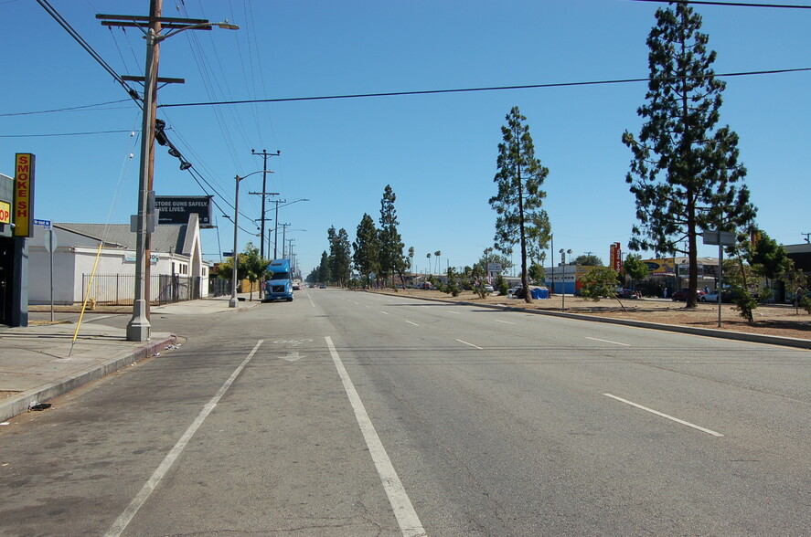 9220 S Vermont Ave, Los Angeles, CA en venta - Foto del edificio - Imagen 3 de 7