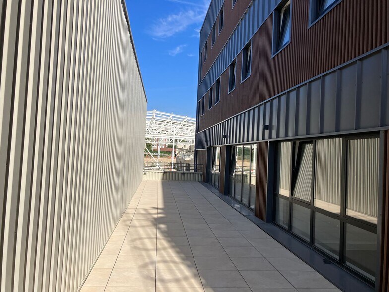 470 Rue Des Valets, Montluel en venta - Foto del edificio - Imagen 3 de 3