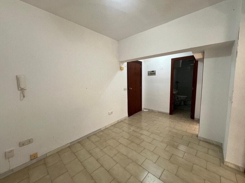 Oficina en Cáceres, Cáceres en venta - Foto del edificio - Imagen 2 de 7