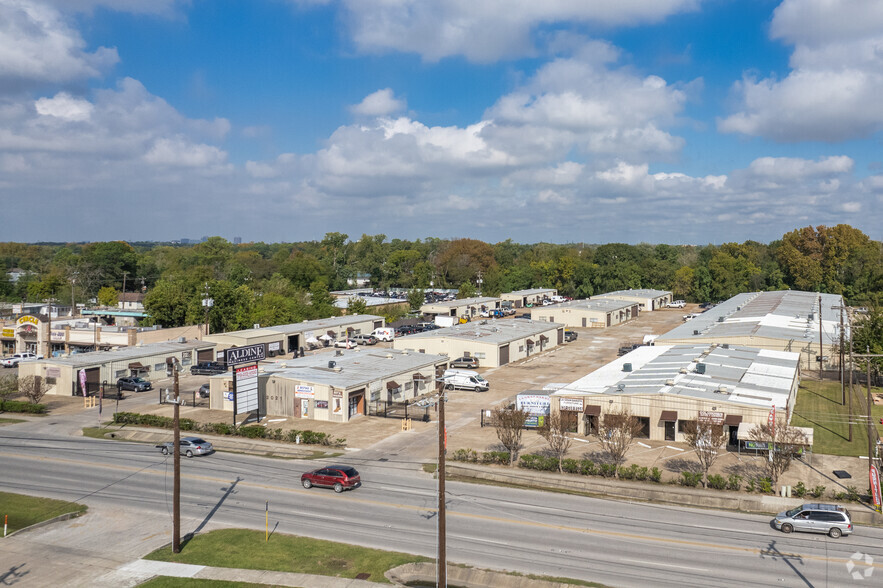 2021 Aldine Mail Route Rd, Houston, TX en alquiler - Foto del edificio - Imagen 2 de 17