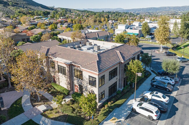 Más detalles de 1175 Swallow Ln, Simi Valley, CA - Oficina/Clínica en alquiler