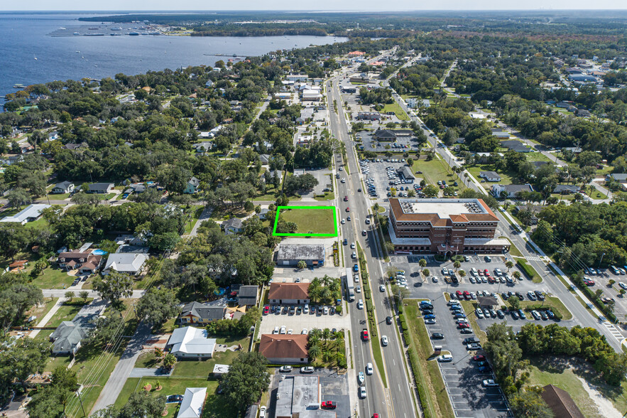 706 N Orange Ave, Green Cove Springs, FL en alquiler - Vista aérea - Imagen 2 de 7