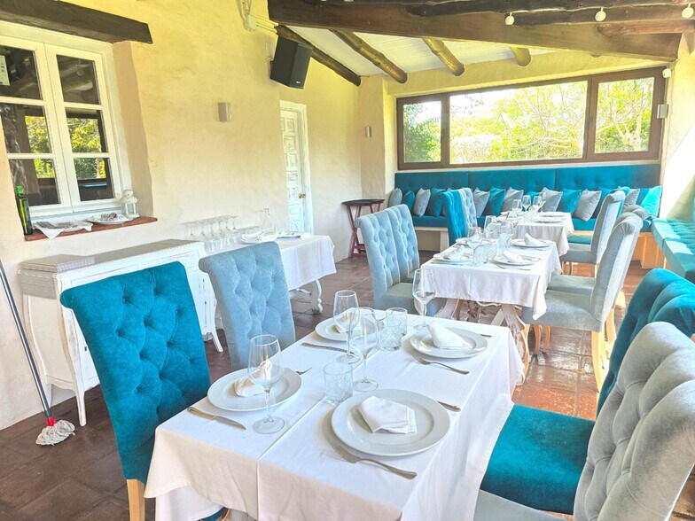 Local en Estepona, Málaga en venta - Foto del interior - Imagen 3 de 19