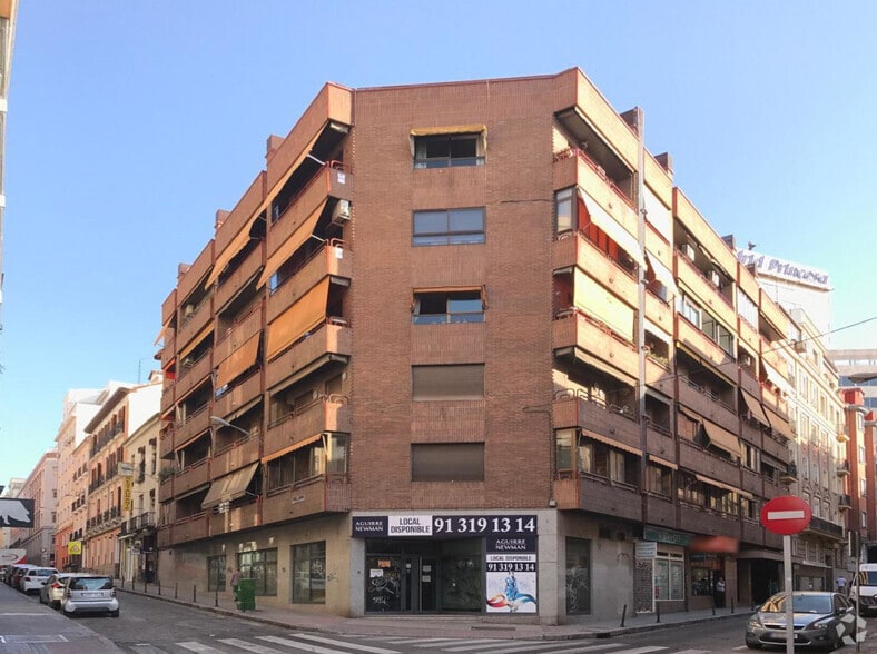 Edificio residencial en Madrid, Madrid en venta - Foto del edificio - Imagen 1 de 1