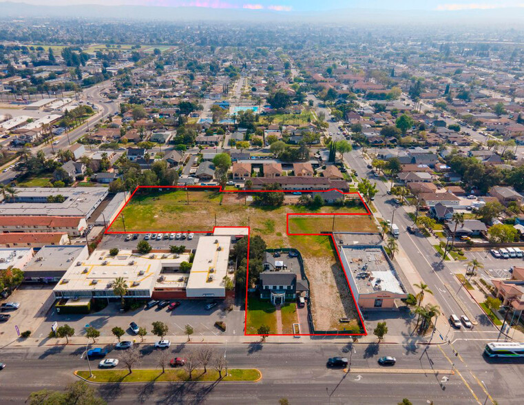 534 E Foothill Blvd, Azusa, CA en venta - Foto del edificio - Imagen 2 de 8