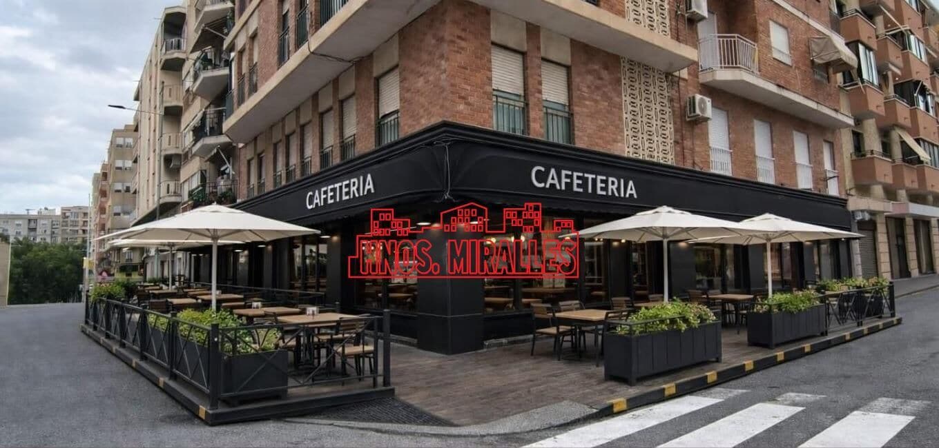 Local en Elche, Alicante en alquiler Foto del edificio- Imagen 1 de 29