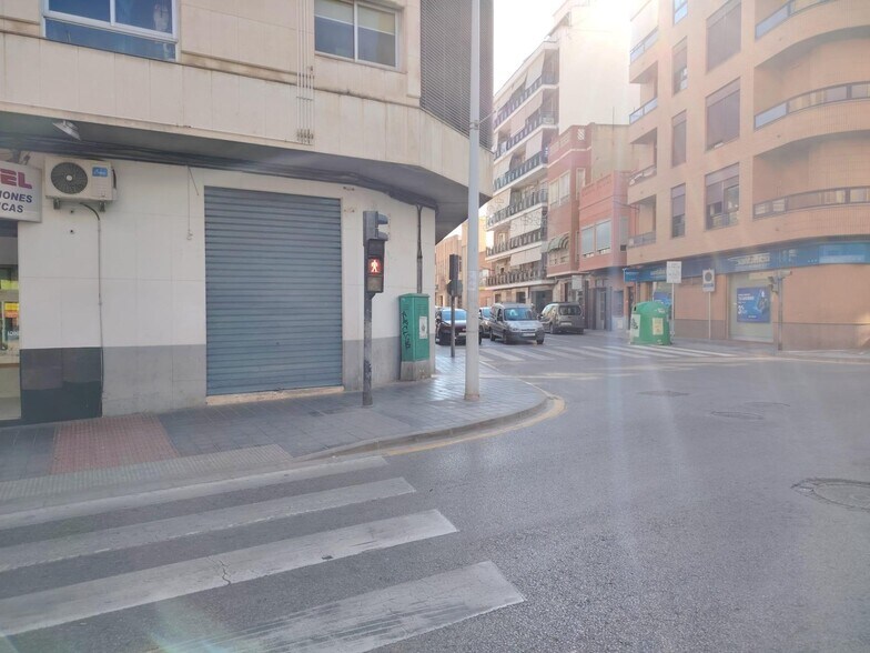 Local en Llíria, Valencia en alquiler - Foto del edificio - Imagen 3 de 14