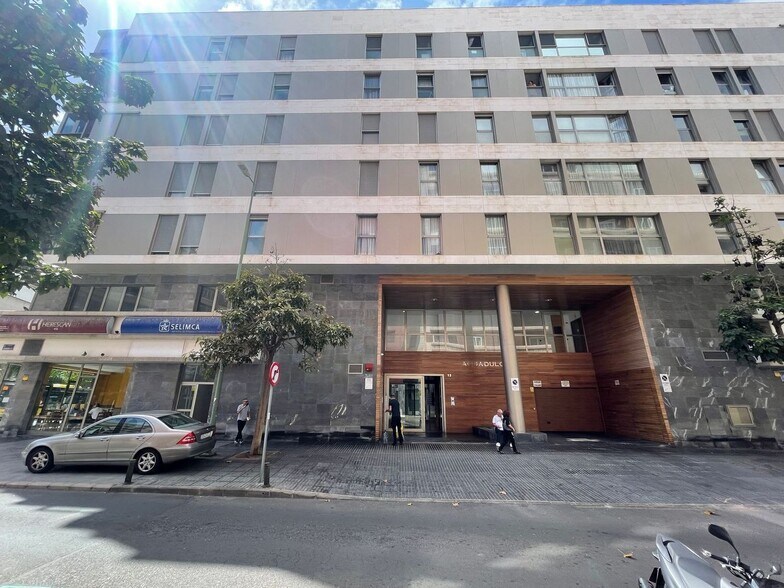 Oficina en Las Palmas de Gran Canaria en venta - Foto del edificio - Imagen 3 de 18