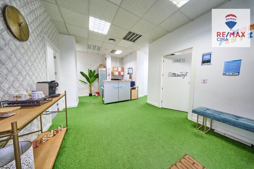 Calle Cruz del Sur, 8, Granada, Granada en alquiler - Foto del edificio - Imagen 2 de 44