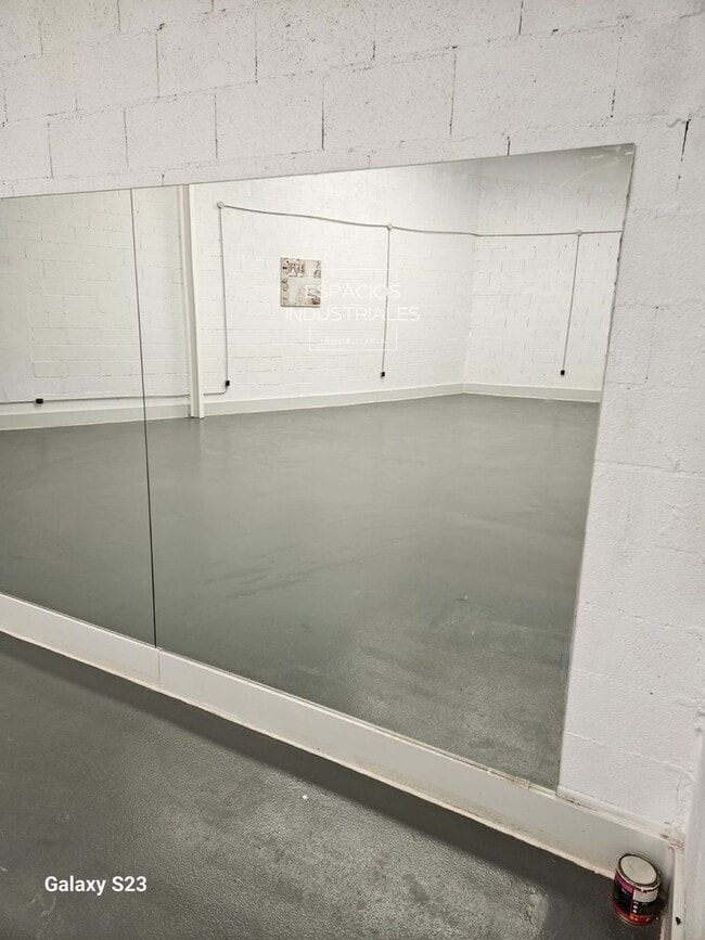 Más detalles de Nave en alquiler