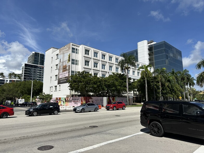 3000 Biscayne Blvd, Miami, FL en alquiler - Foto del edificio - Imagen 3 de 15