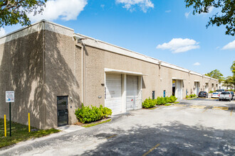 5500-5632 NW 161st St, Hialeah, FL en alquiler Foto del edificio- Imagen 1 de 11