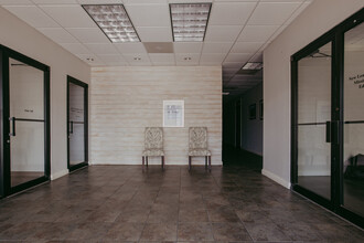 2525 Lakeward Dr, Jackson, MS en alquiler Lobby- Imagen 1 de 6