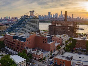 356 Wythe Ave, Brooklyn, NY - vista aérea  vista de mapa