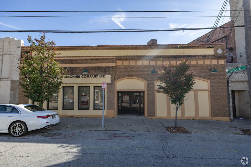 2350 Gilbert Ave, Cincinnati, OH en alquiler - Foto del edificio - Imagen 2 de 19