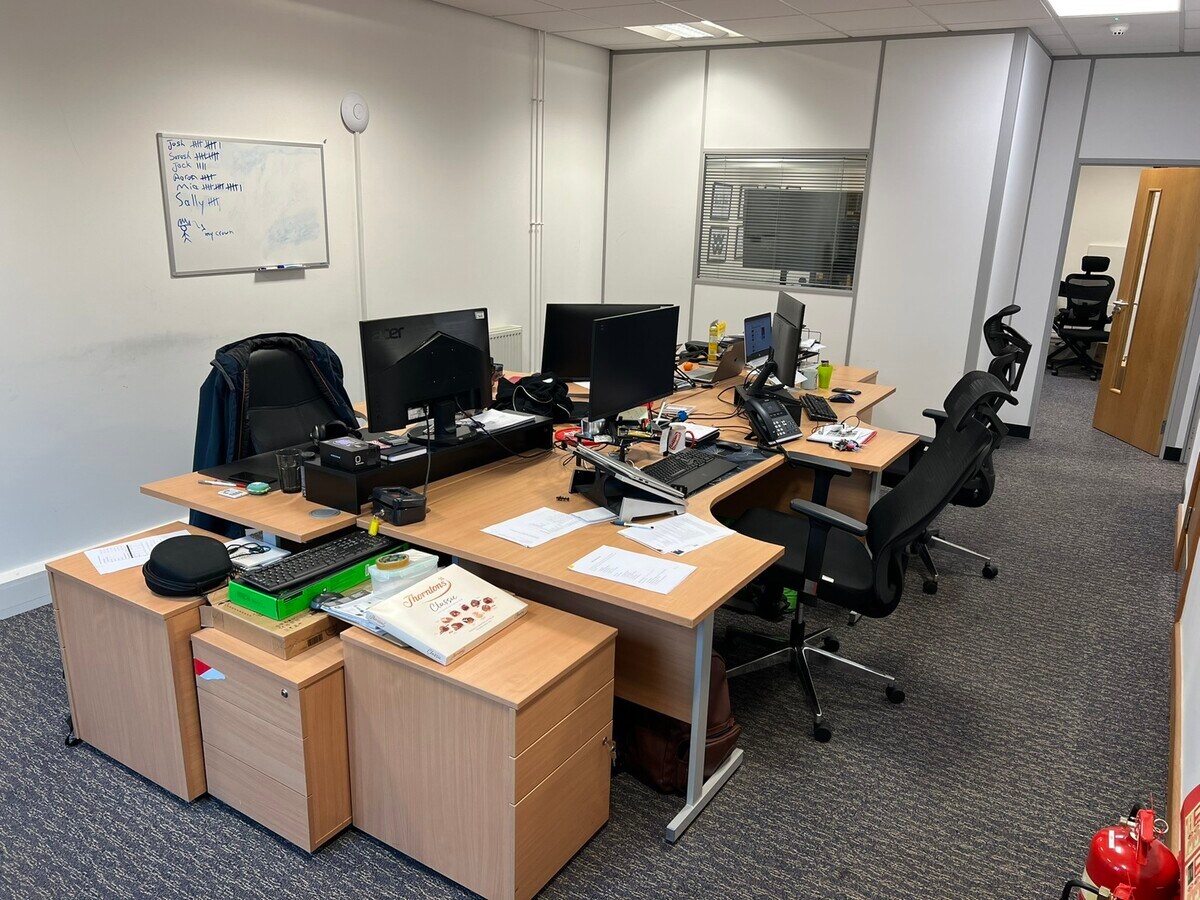 9 George Mann Rd, Leeds, WYK LS10 1DX - Unidad 7 -  - Foto del interior - Image 1 of 4