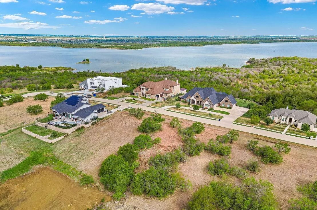 3159 Sanctuary Drive Dr, Cedar Hill, TX en venta Foto principal- Imagen 1 de 10