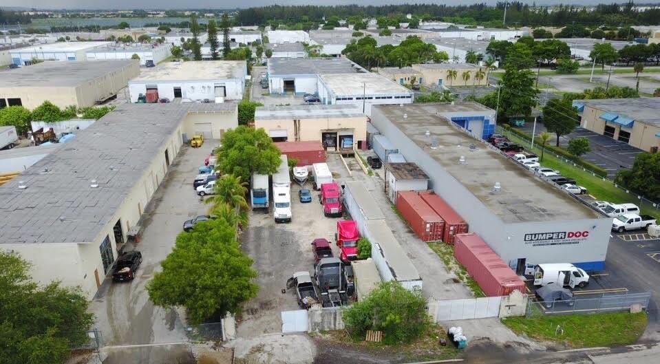 13070 NW 43rd Ave, Opa Locka, FL en alquiler - Foto del edificio - Imagen 1 de 7