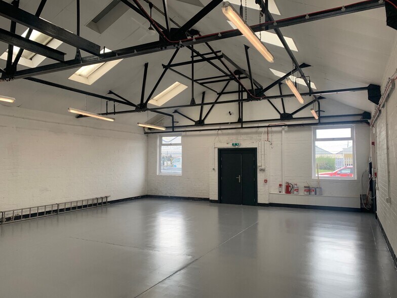 19-31 Lister Rd, Glasgow en alquiler - Foto del edificio - Imagen 3 de 12