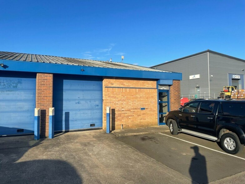 861-874 Plymouth Rd, Slough en alquiler - Foto del edificio - Imagen 3 de 4
