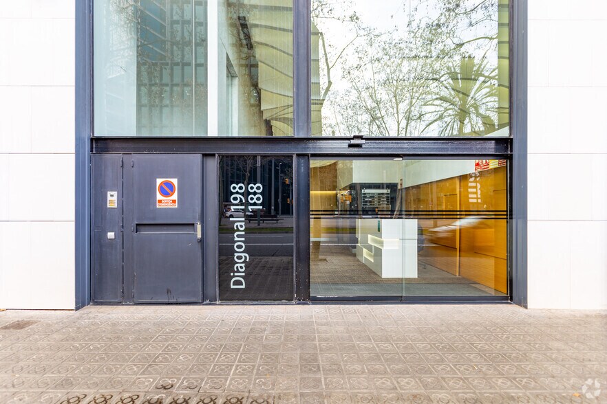 Carrer de Llacuna, 161, Barcelona, Barcelona en alquiler - Foto del edificio - Imagen 3 de 3