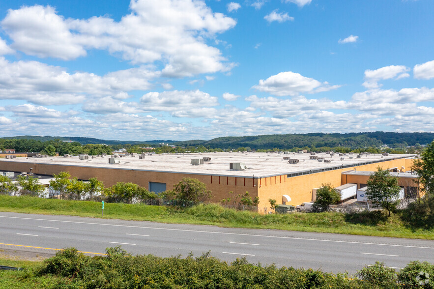 300 Clubhouse Rd, Hunt Valley, MD en alquiler - Foto del edificio - Imagen 3 de 13