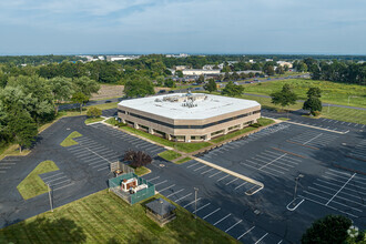 2 Gateway Blvd, East Granby, CT - VISTA AÉREA  vista de mapa - Image1