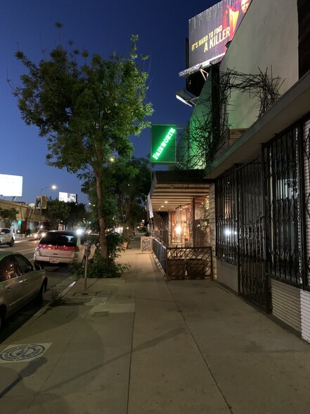 1076-1080 S Fairfax Ave, Los Angeles, CA en alquiler - Foto del edificio - Imagen 3 de 19