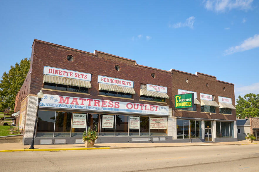 427 5th St, Peru, IL en alquiler - Foto del edificio - Imagen 1 de 21