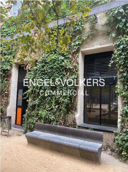 Local en Barcelona, Barcelona en alquiler - Foto del edificio - Imagen 3 de 3
