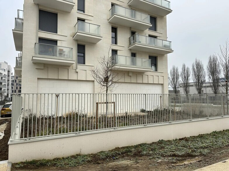 2 Rue Benoîte Groult, Bondy en venta - Foto del edificio - Imagen 2 de 20